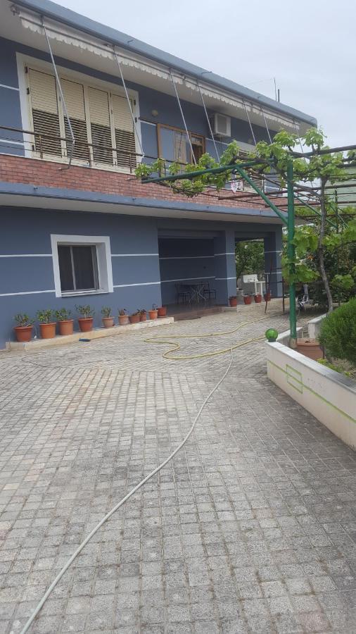 Vila Demo Vlorë エクステリア 写真